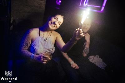 Party Bild aus dem Weekend Club Berlin vom 15.11.2024